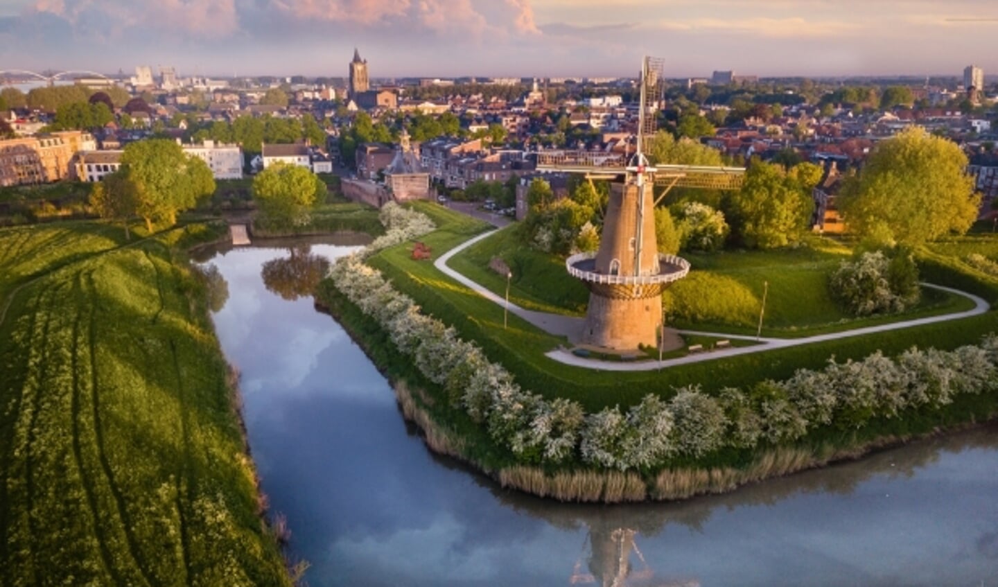 • Gorinchem is gekozen tot mooiste vestingstad van Nederland.