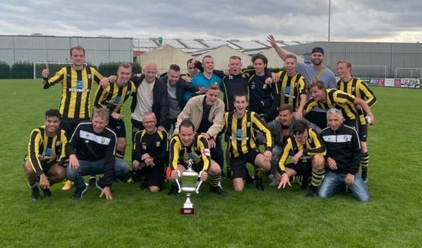 <p>• Haastrecht winnaar van het Jan Lingentoernooi.</p>