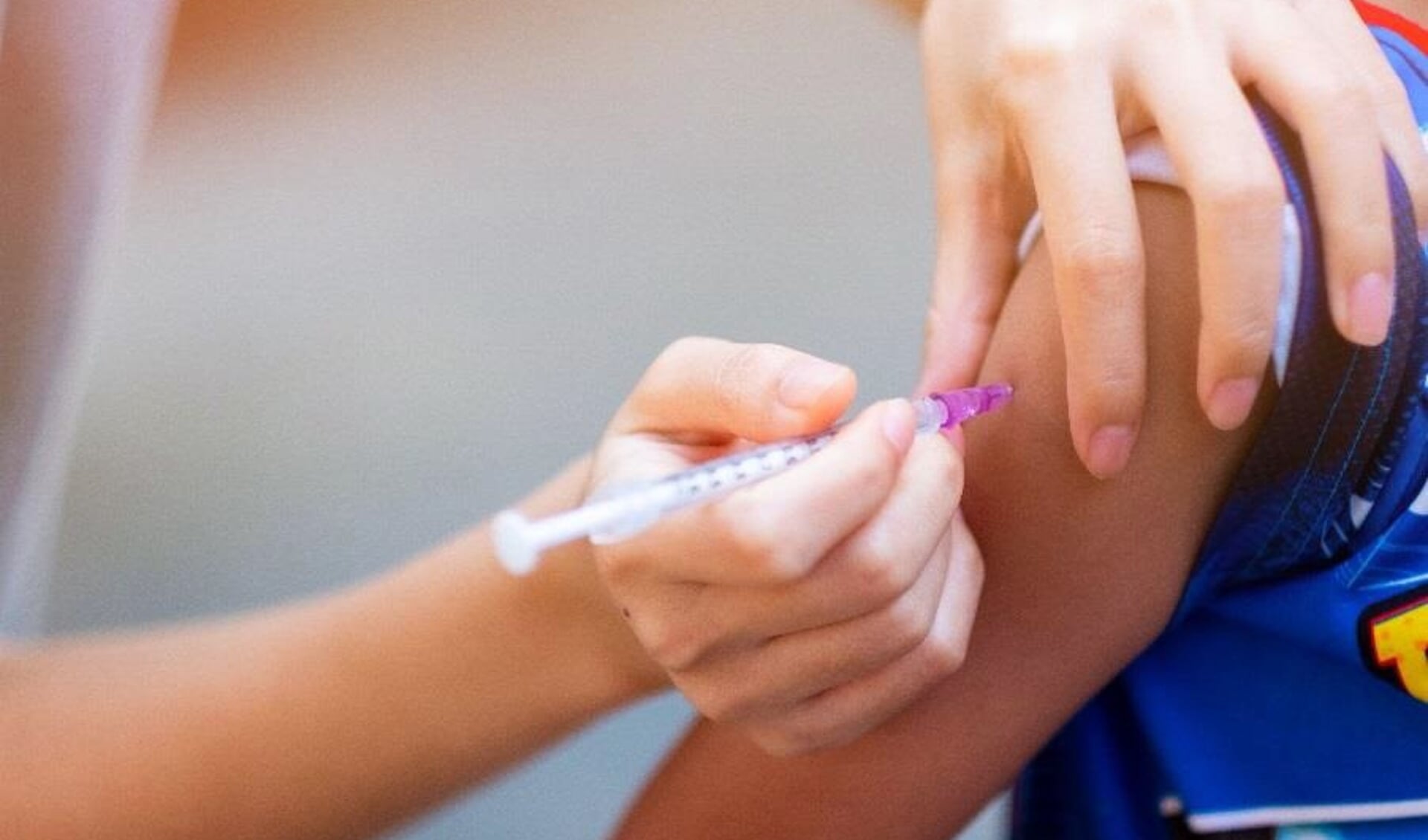 'Noem het een noodkreet aan de gemeenschap in regio Rivierenland: laat je alsjeblieft vaccineren!'