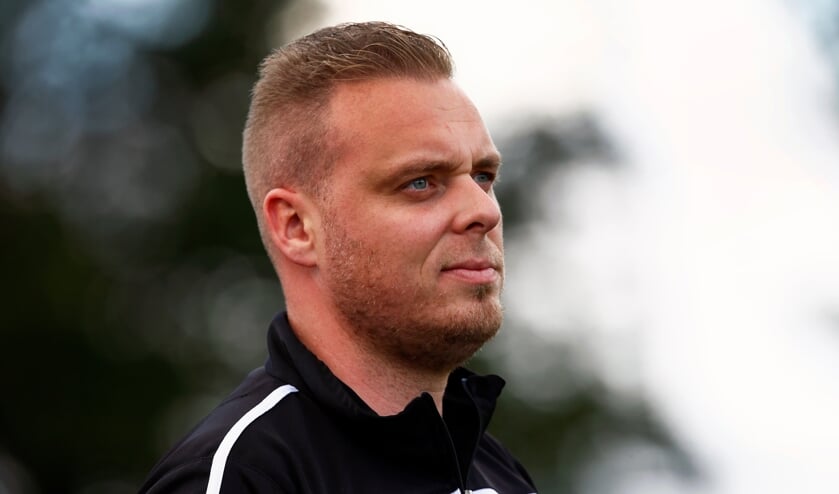 <p>• Roy Brinkman, trainer SVS.</p>