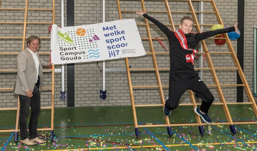 <p>Wethouder michiel Bunnik opende samen met kinderwethouder Kyan van Wetten de Schoolcampus Gouda</p>