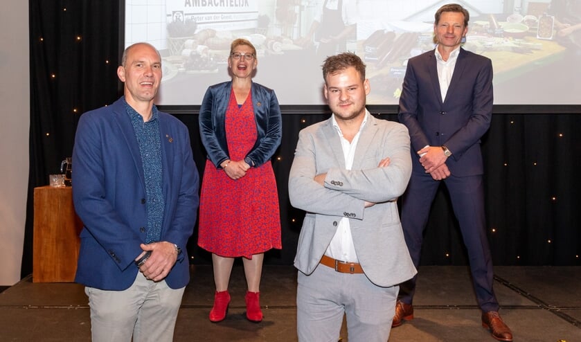 <p>Van links naar rechts: Peter Tresonie, Saskia Rikkerink, Johan Augustinus en Peter van der Geest.</p>
