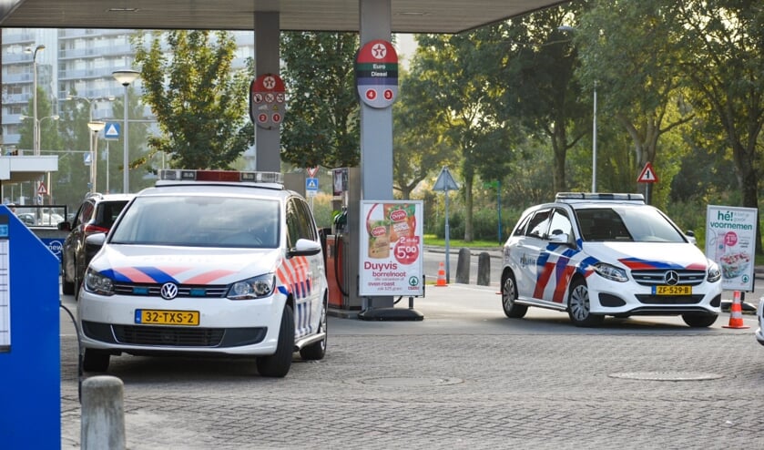 • De politie was snel ter plaatse en hield de dader aan.