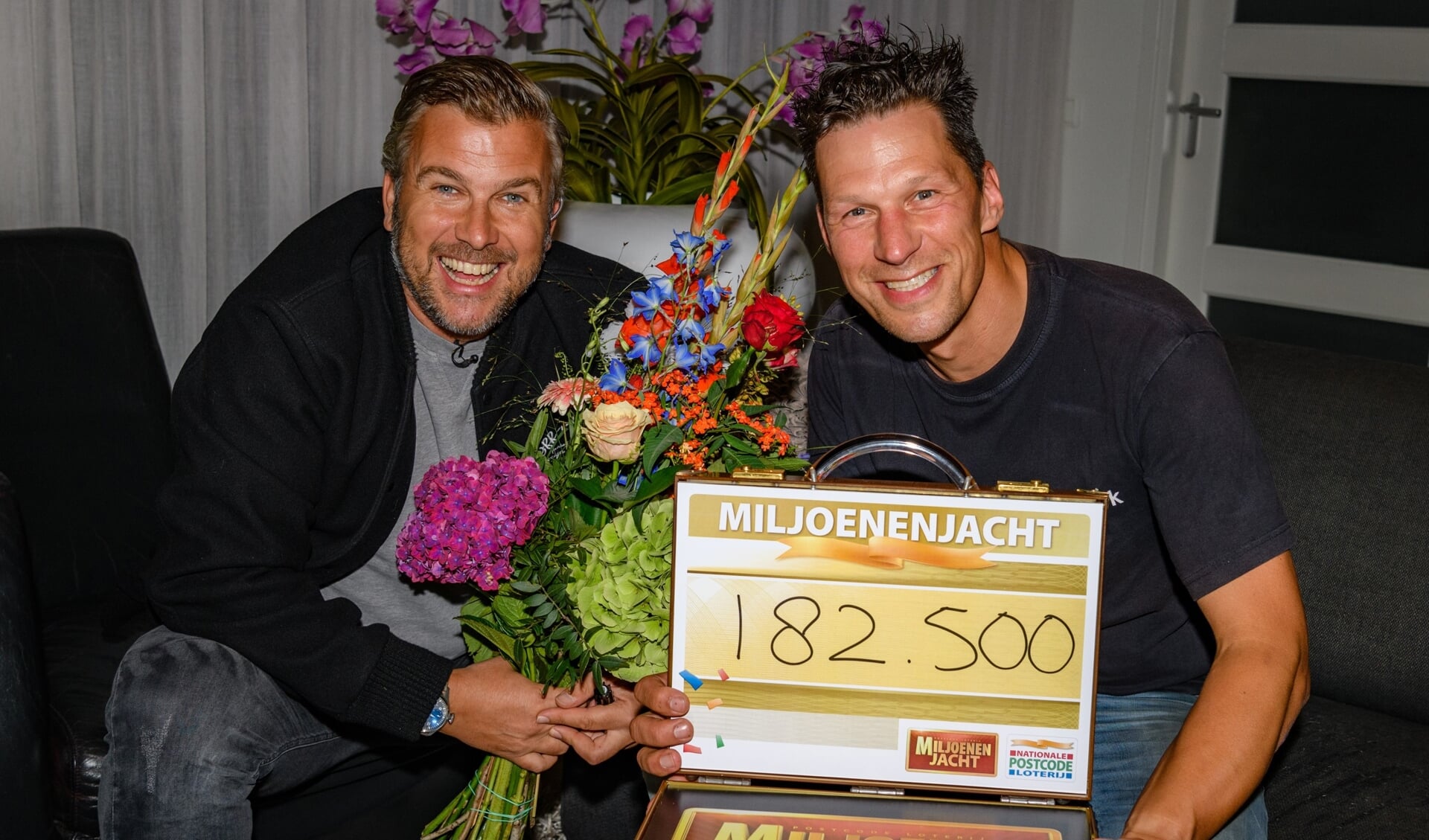 René uit Almkerk zondagavond door Winston Gerschtanowitz verrast met 182.500 euro.