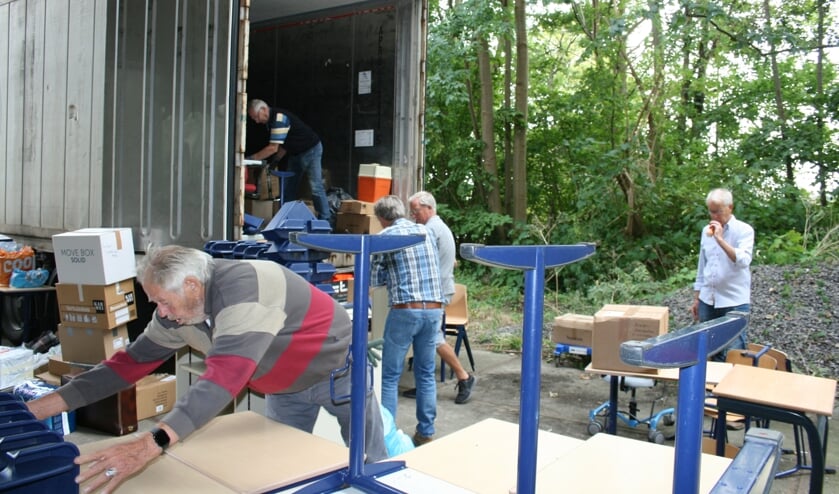 <p>Wie komt er op maandag 25 oktober aan de Papesteeg een handje helpen?</p>