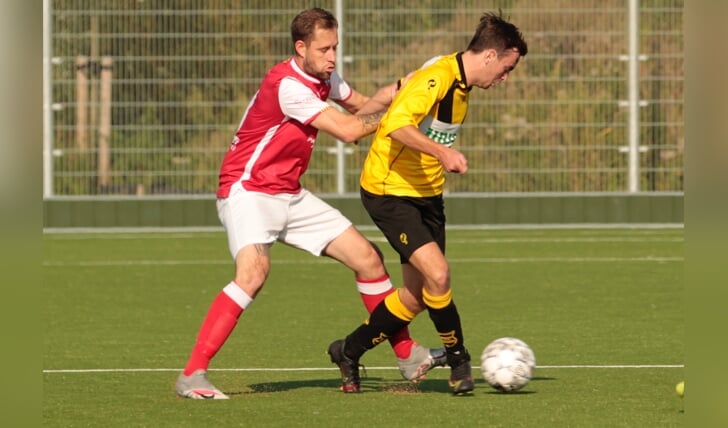 • Leerdam Sport - SV Meerkerk (1-5).