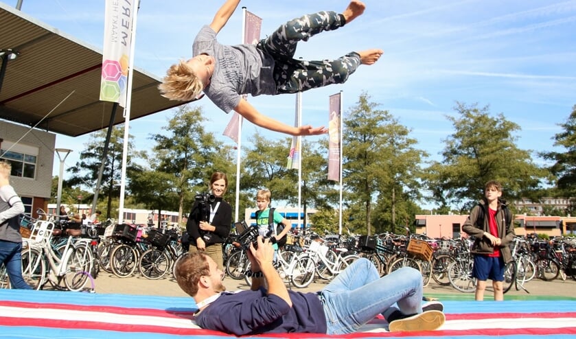 <p>In de Nationale Sportweek zijn er in de stad allerlei sportieve activiteiten bij sportclubs, -verenigingen, en Sport- en Evenementencomplex Merwestein. </p>