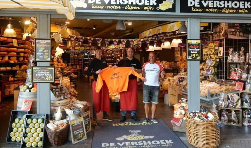 • Ad de Bruin bij de mensen van De Vershoek in Papendrecht.