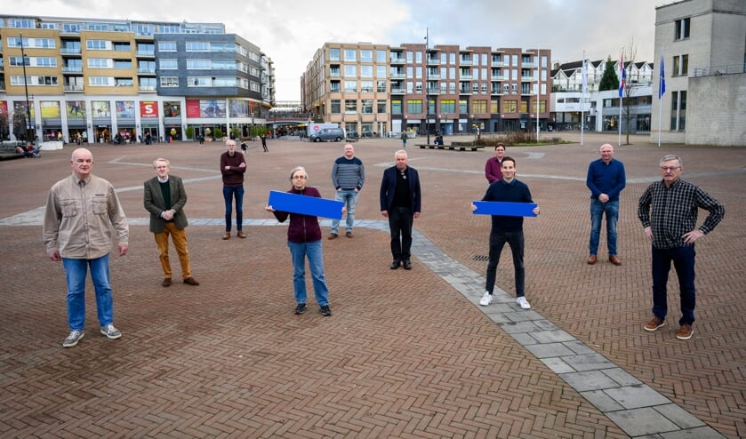 <p>• De leden van de Commissie Naamgeving in Papendrecht.</p>