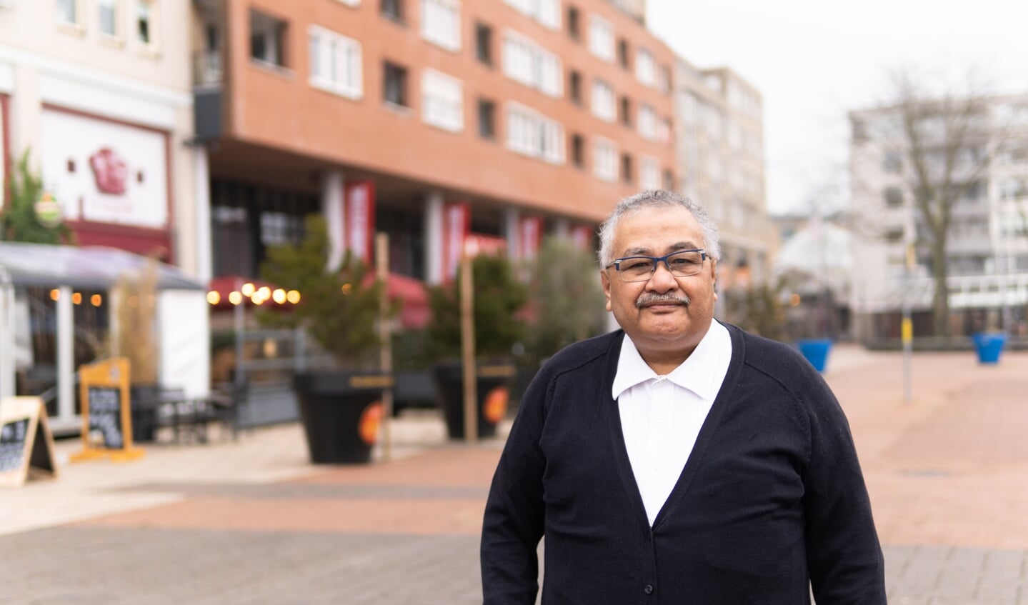 • Daniel Thenu, voormalig SP'er nu kandidaat op de D66-lijst.
