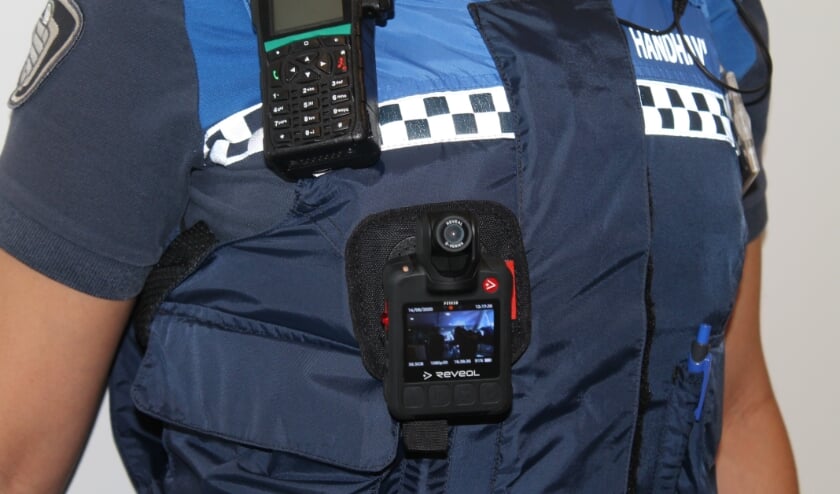 <p>De boa’s van de gemeente Nieuwegein krijgen voortaan een bodycam mee tijdens surveillances. </p>