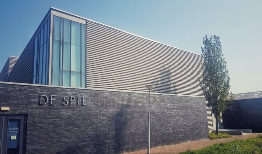 <p>• Nieuwe huisvesting van de gemeente Molenlanden komt bij De Spil in Bleskensgraaf.</p>