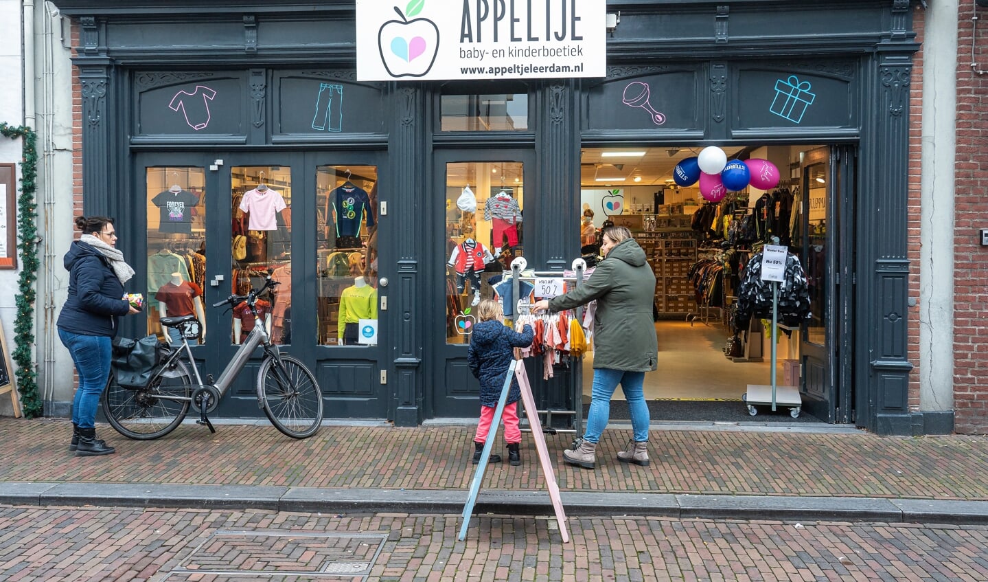 Opening niet essentiële winkels in Leerdam