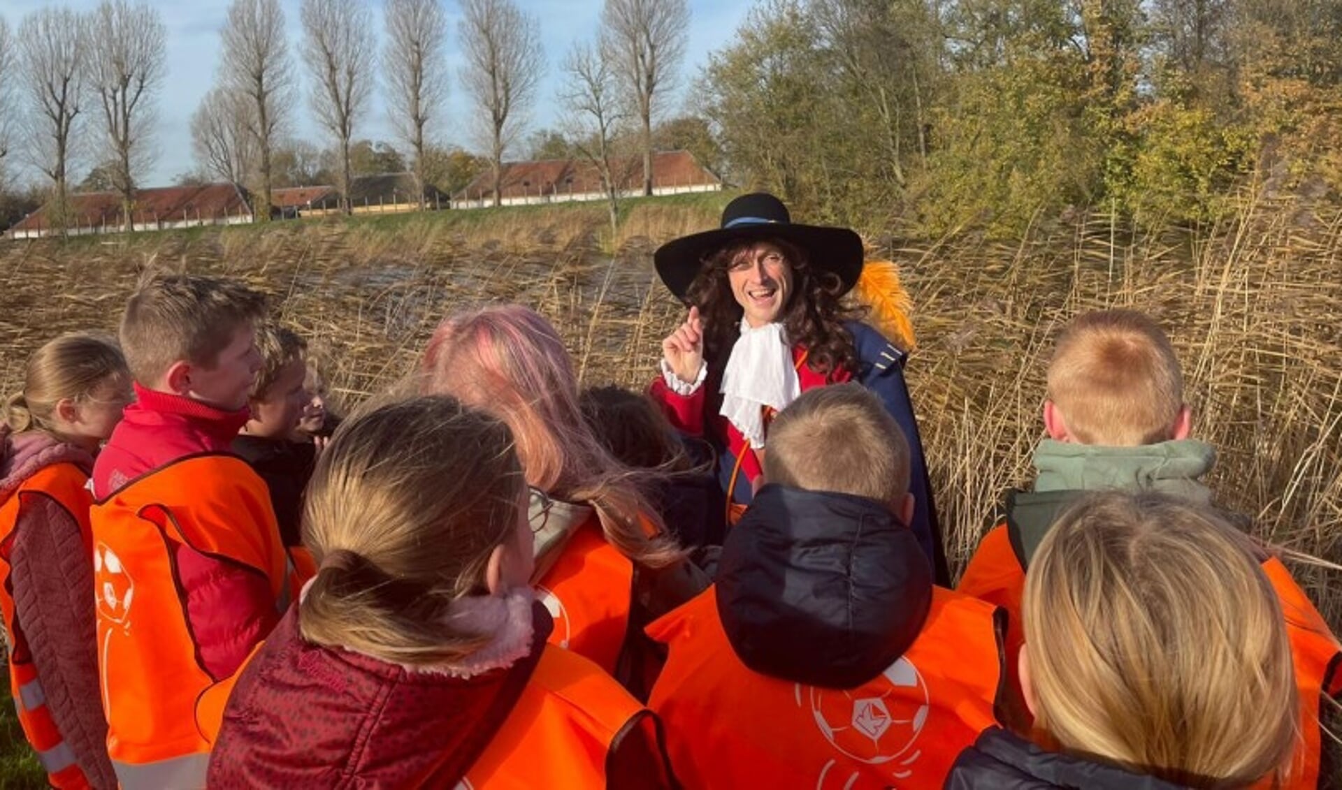• Kinderen worden meegenomen in een verhaal over de Oude Hollandse Waterlinie.