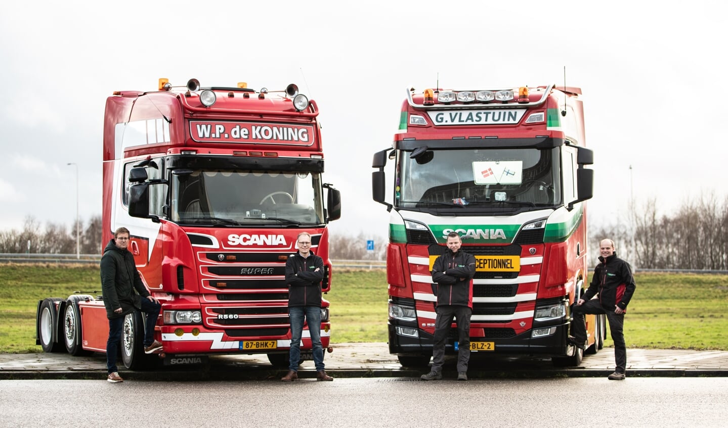 • Twee stoere Scania's van W.P. de Koning en G. Vlastuin.