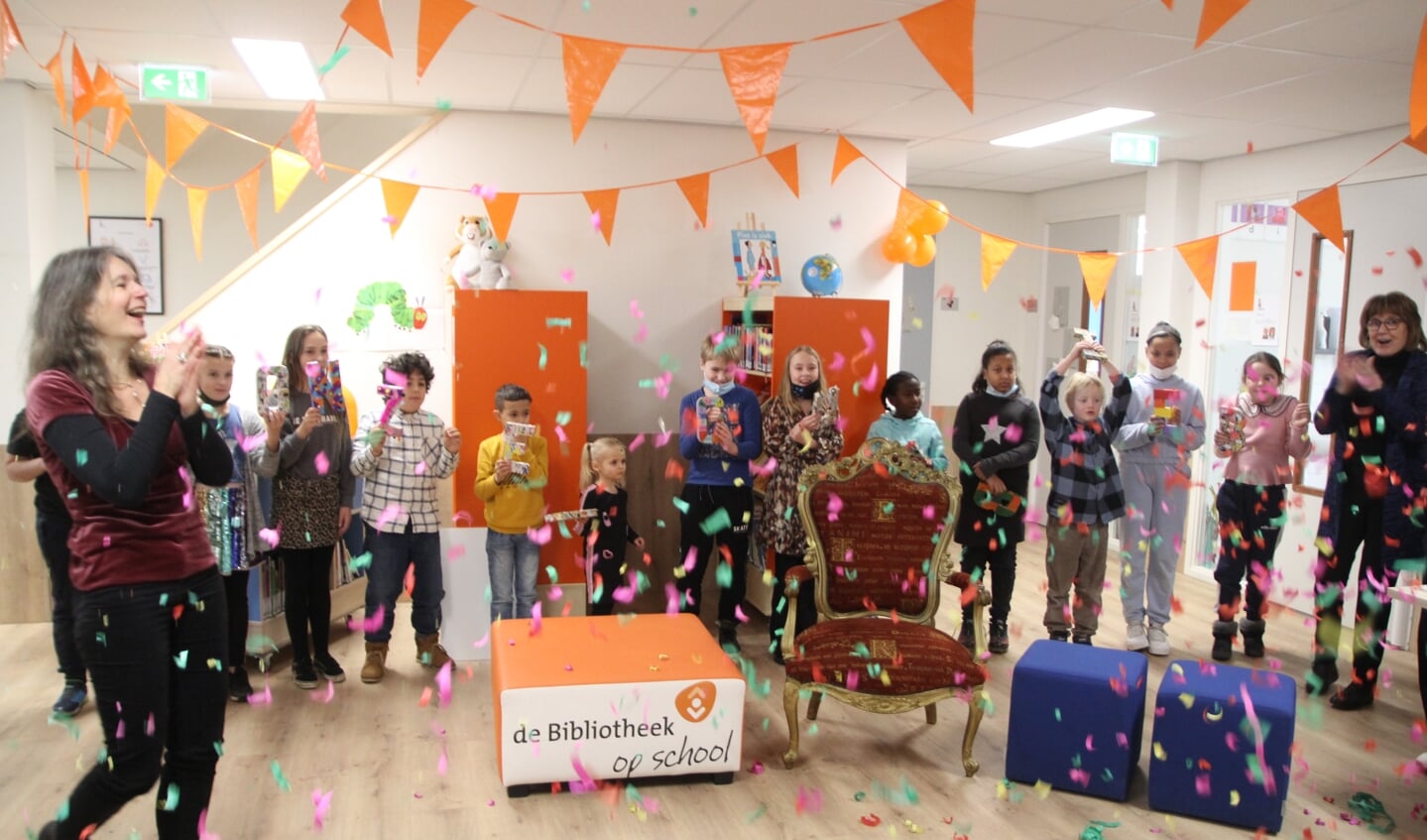 • Opening 'de Bibliotheek op school'.
