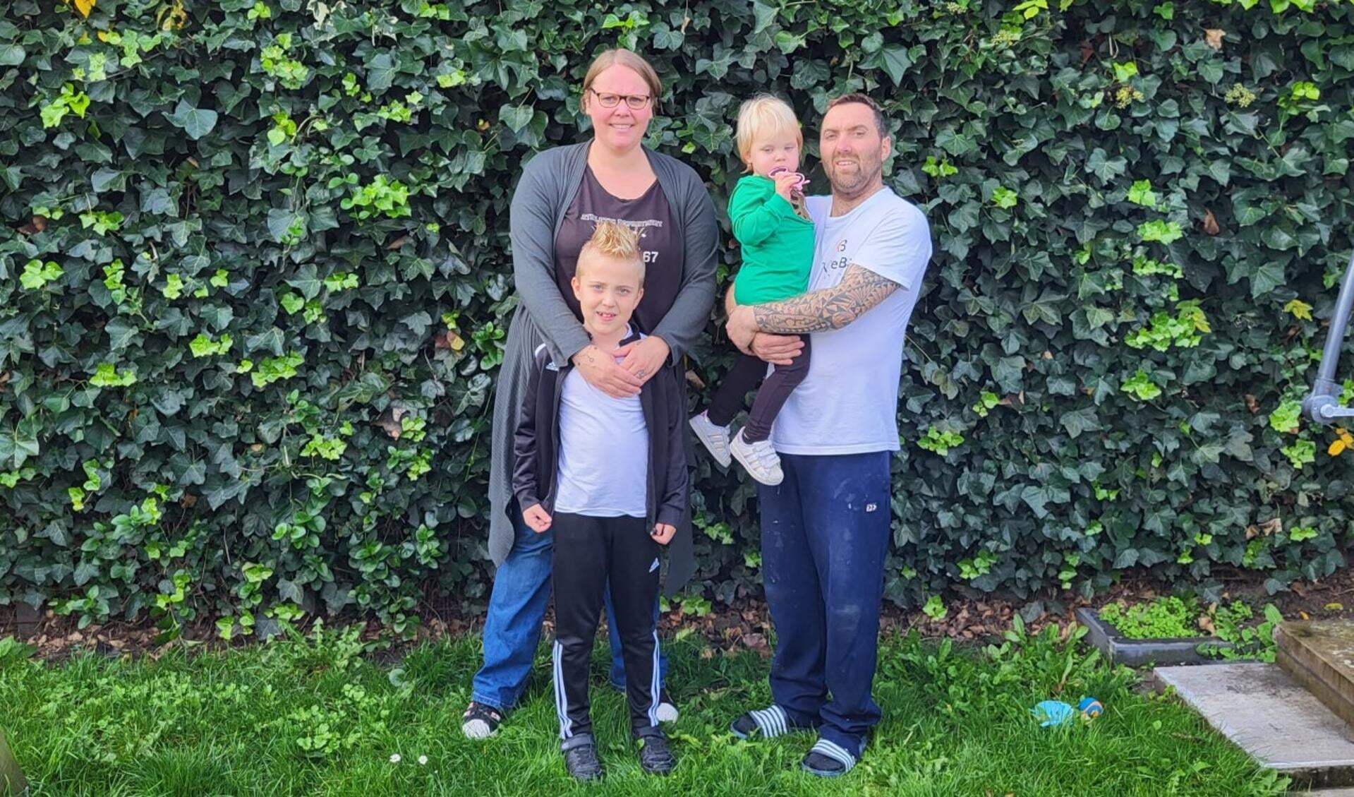 • Jeffrey Kleijn met zijn vrouw Trudy en hun kinderen Max en Merel.
