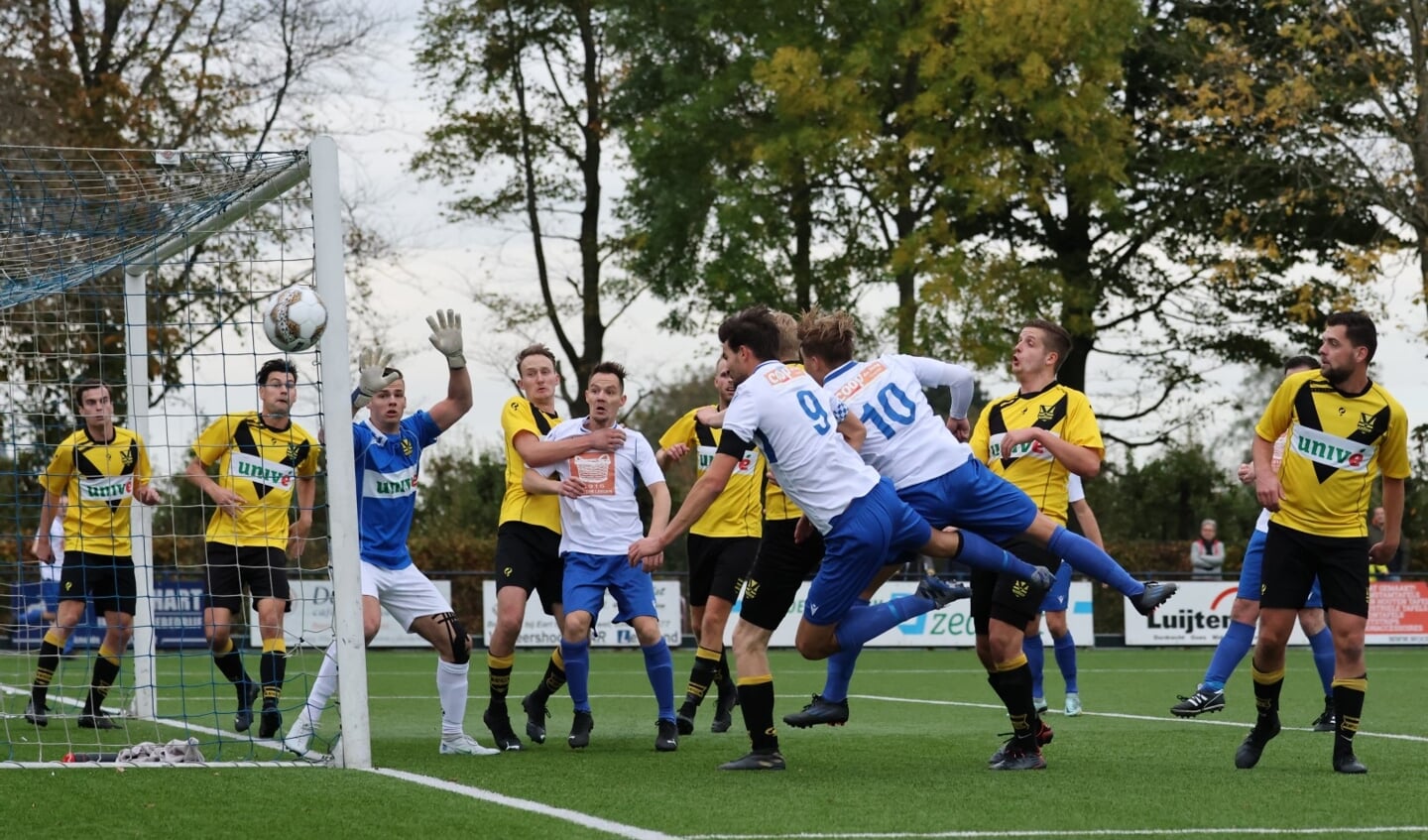 • Ameide - SV Meerkerk (1-3).