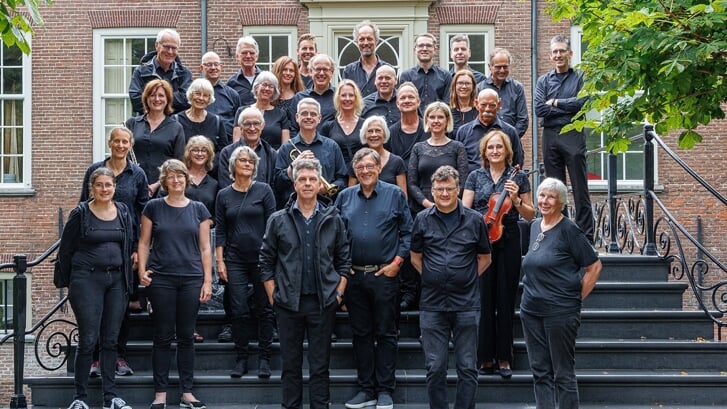 • Het Nieuwegeins Amateur Symfonieorkest (NAS), dat gaat optreden tijdens het benefietconcert.
