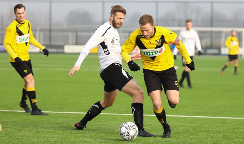 Meerkerk-spelers Bereiden Bekerduel Tegen Vuren Voor En Maken Het Op ...