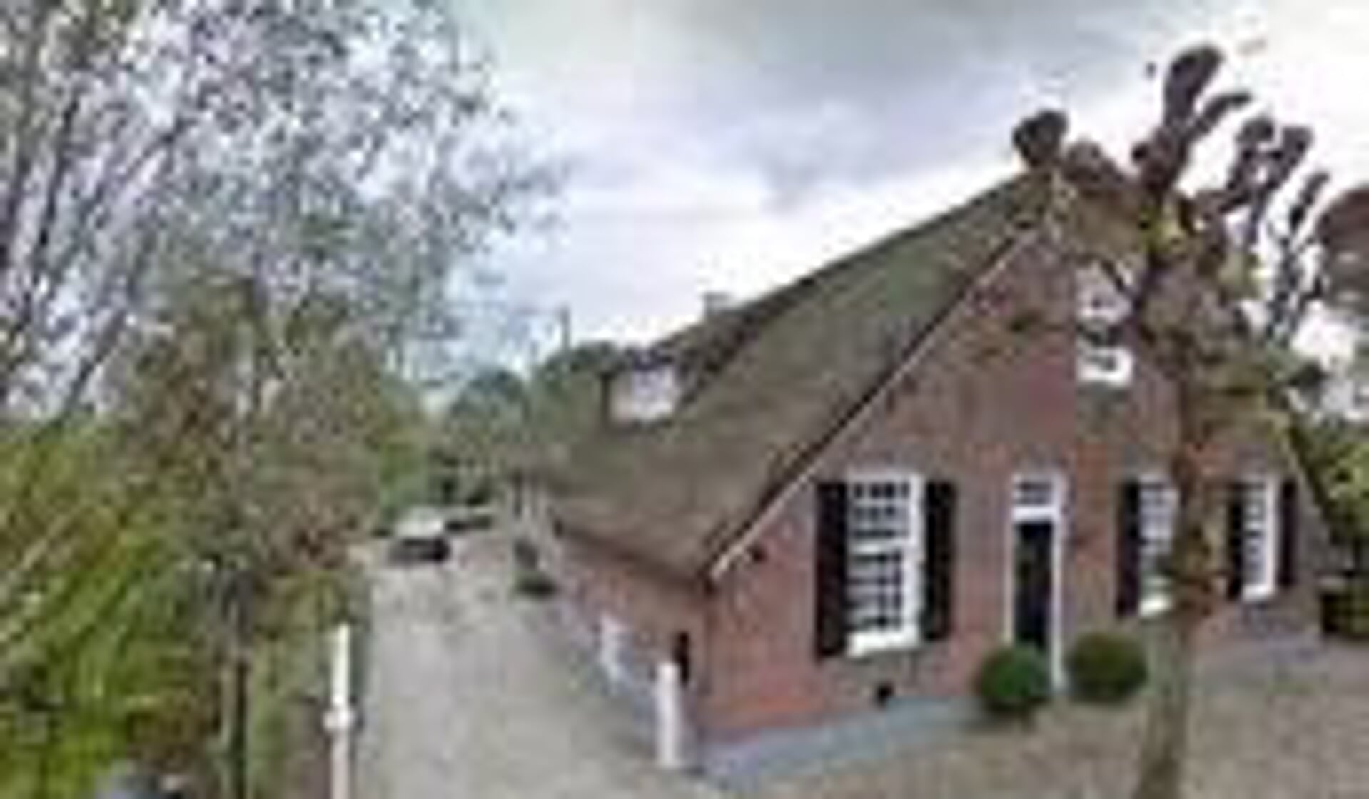 • De woonboerderij van initiatiefnemer Kruiswijk aan de Oost-Vlisterdijk, de locatie waar het landgoed gepland is.