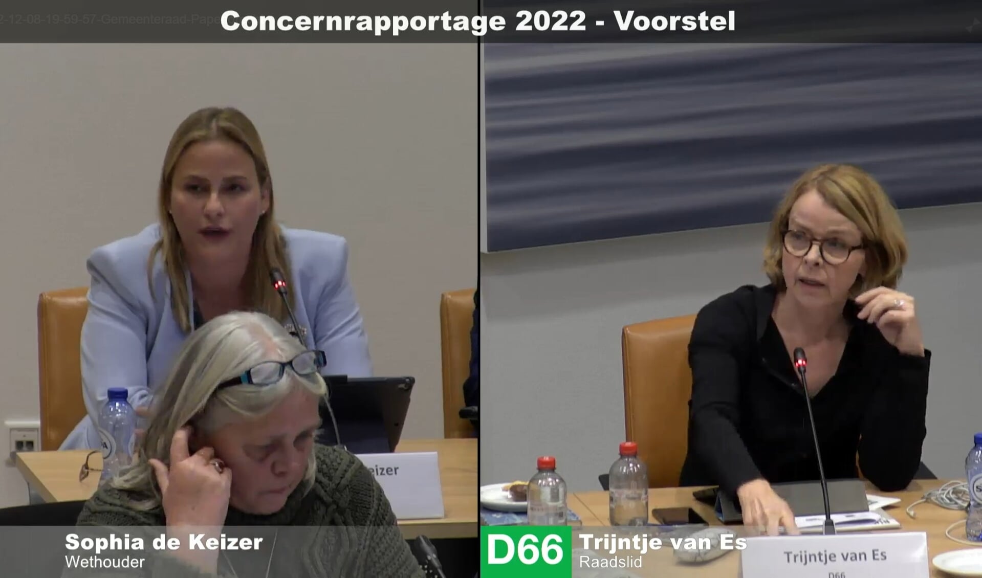 • Wethouder Sophia de Keizer (links) en Trijntje van Es van D66 op een screenshot van de vergadering.