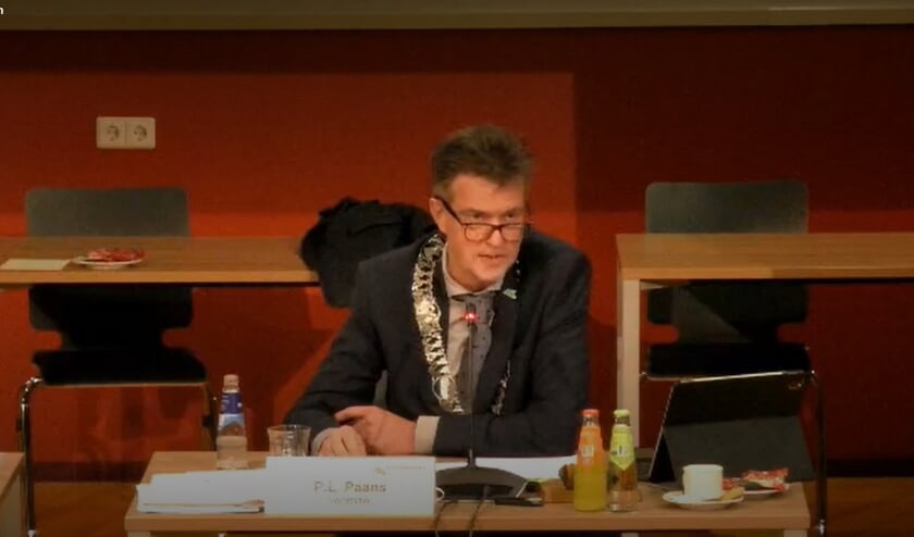 <p>&bull; Pieter Paans als burgemeester van Krimpenerwaard.</p>  