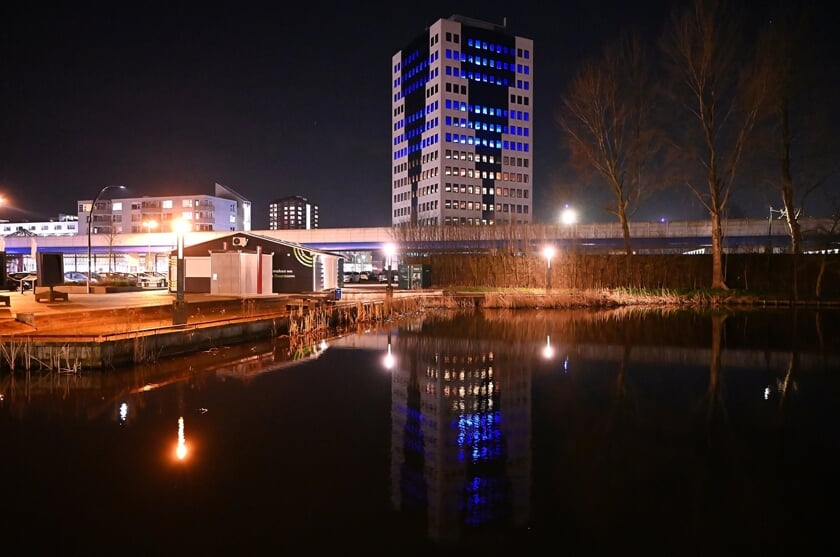 <p>• Het gemeentehuis van Capelle, de werkplek van de nieuwe raadsleden.</p>