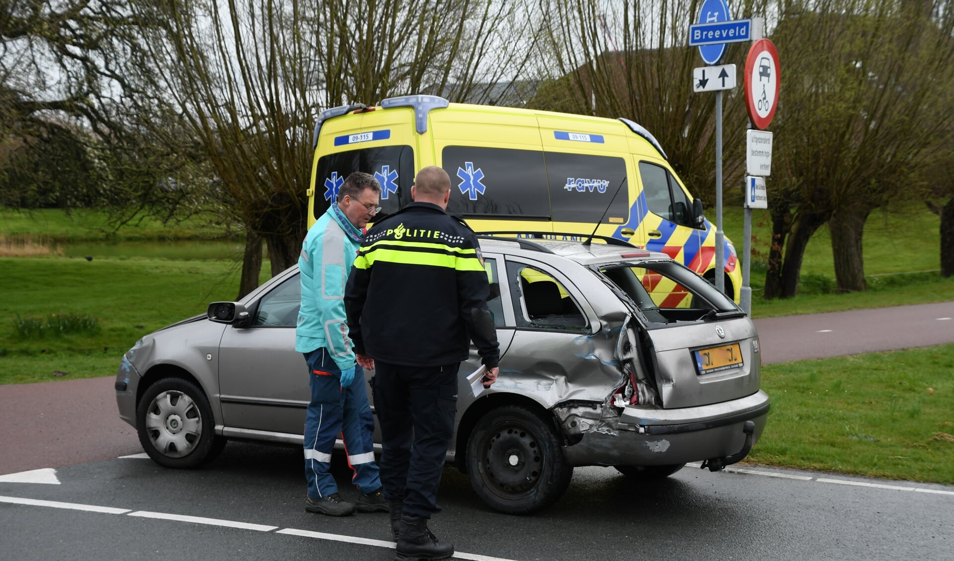 • De auto liep forse schade op en is waarschijnlijk total loss.