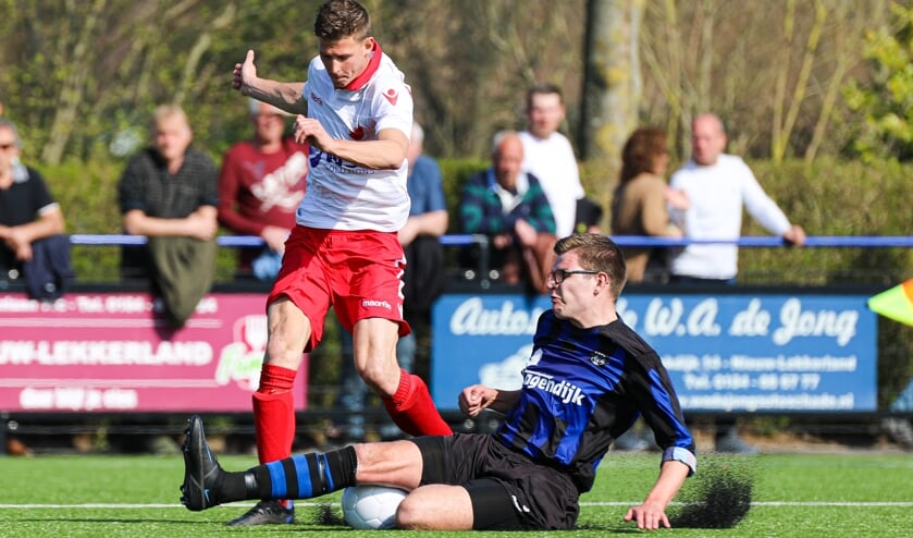 • Streefkerk - Hardinxveld (1-1).