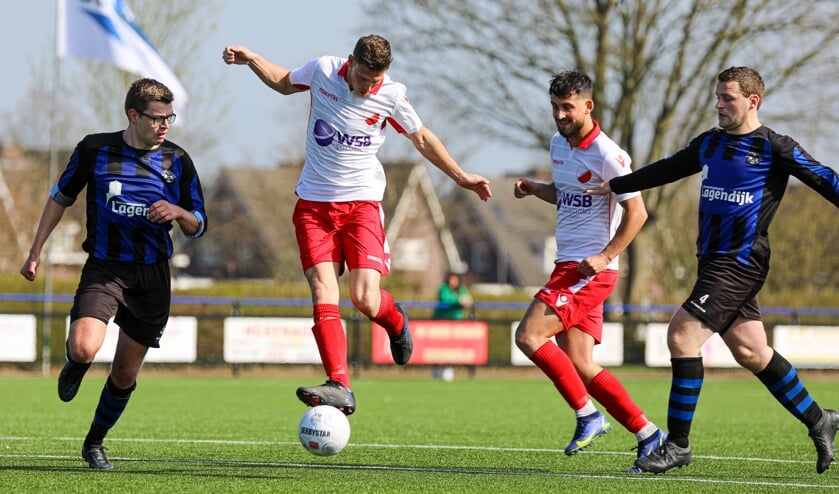• Streefkerk - Hardinxveld (1-1).