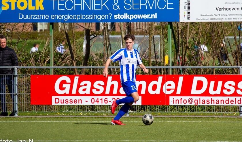 • Almkerk - Woudenberg (2-0).