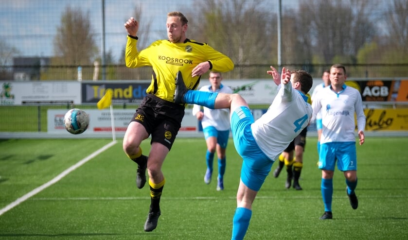 • FC Perkouw - Streefkerk (1-2).