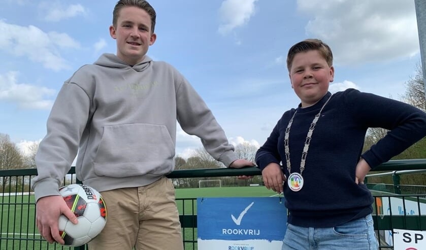 Koen van Beuzekom (vv Peursum) en Fedde Linneweever