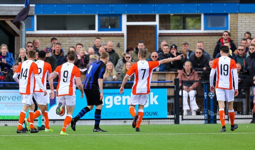 • Streefkerk - Alblasserdam (1-2).