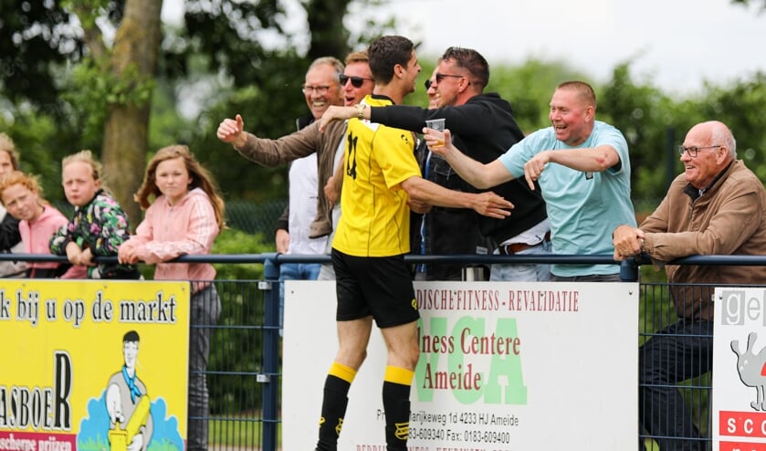 • Ameide - SV Meerkerk (3-3).