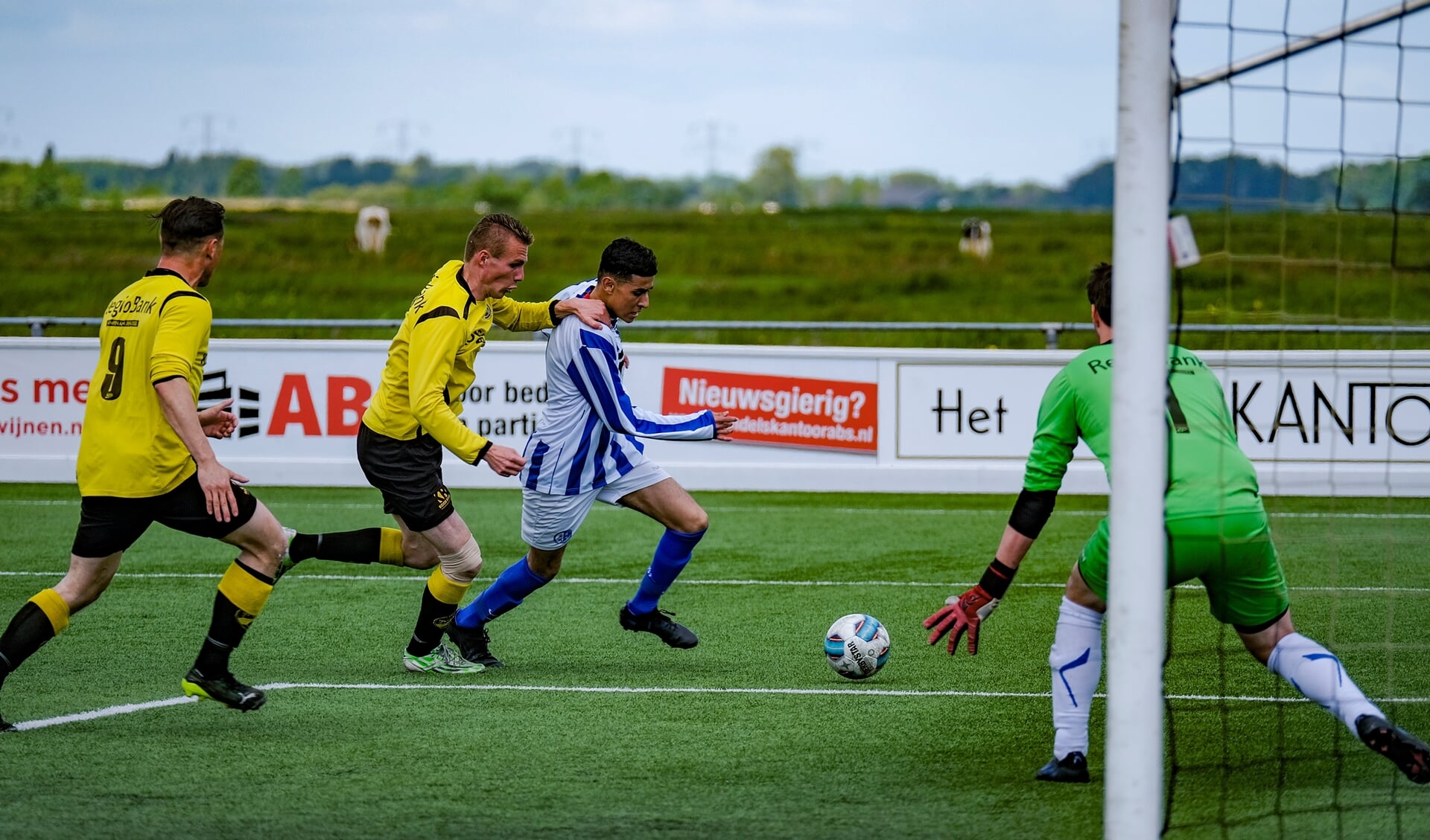 • FC Perkouw - Schoonhoven (1-1).
