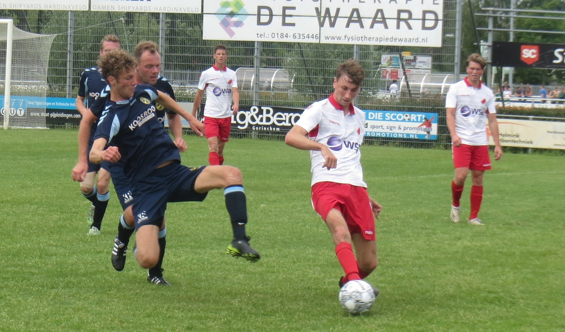 Hardinxveld - FC Perkouw (2-1).