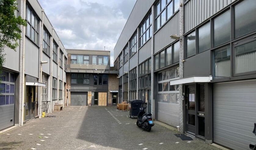 • De gesloten woningen aan de Marconiweg.