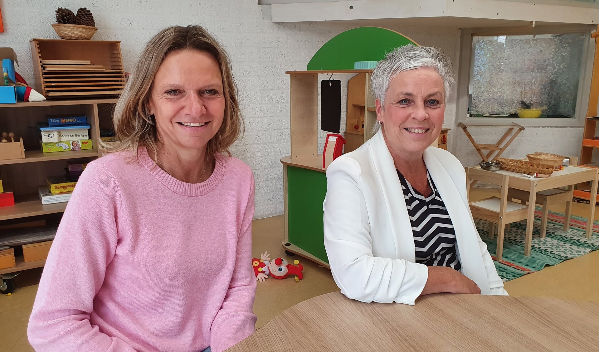• Linda Mersel (l) en Karin Noorlander: mooie samenwerking met de Peuter 3Plus Groep.