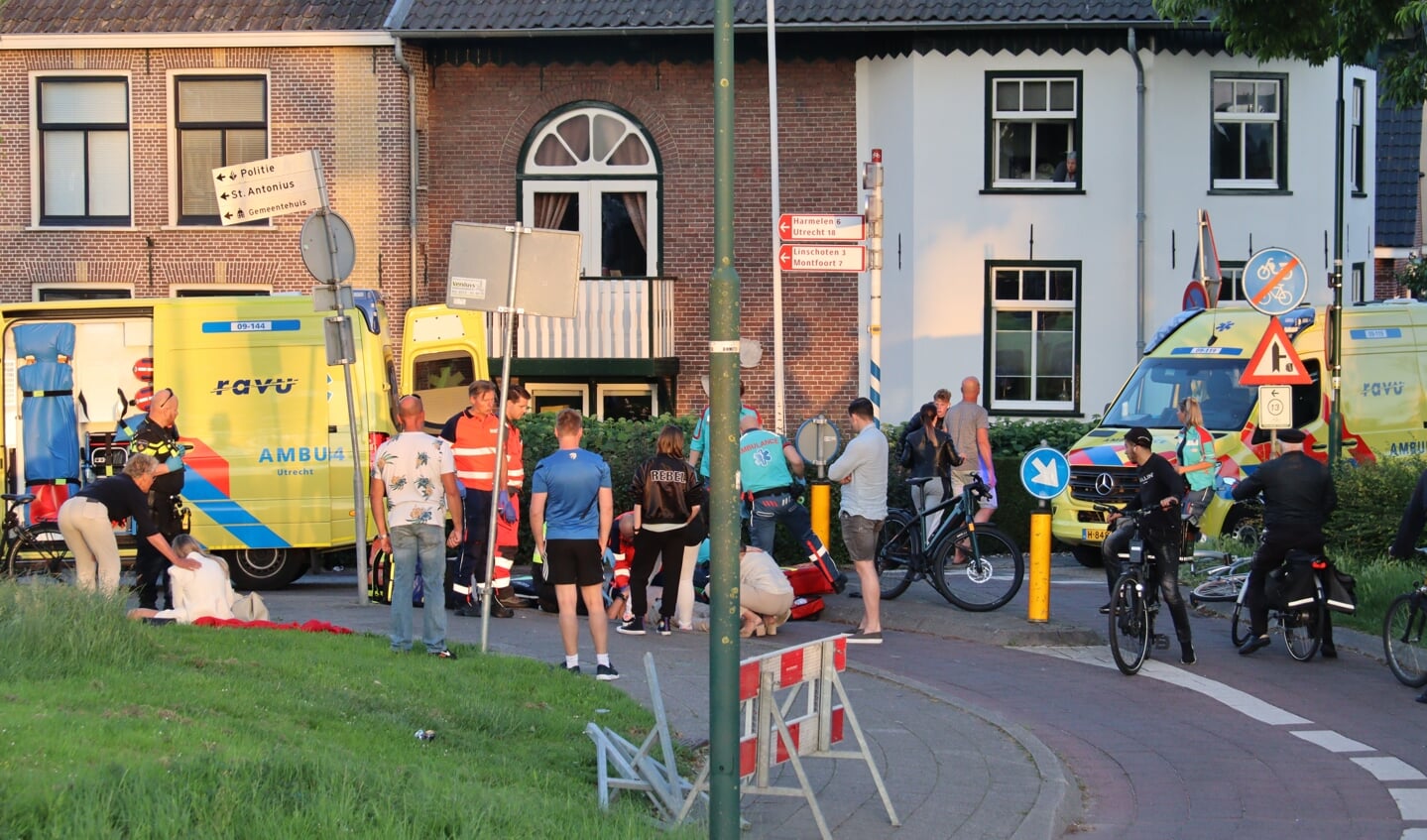 • Een bestuurder van een speed pedelec ging hard onderuit op het fietspad nabij het station in Woerden.