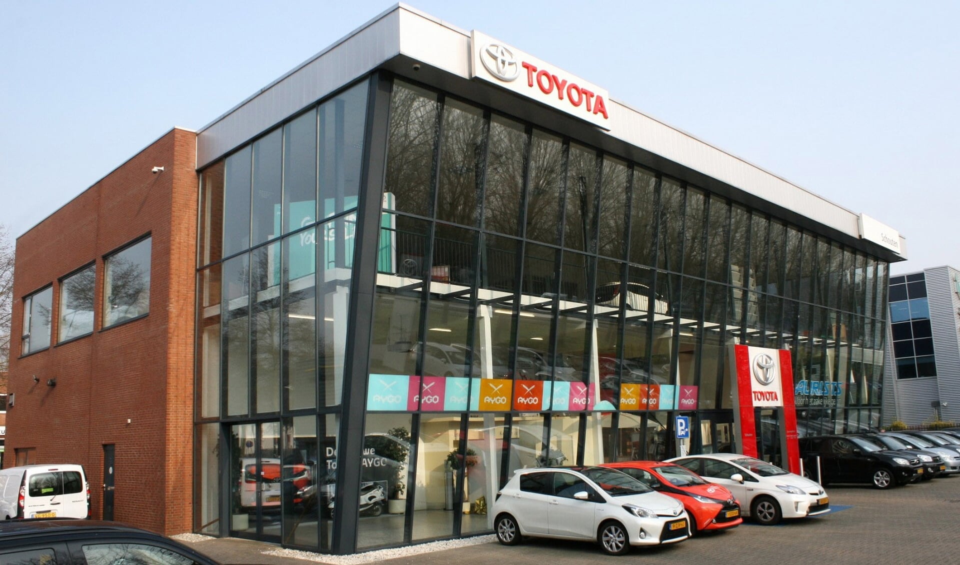 De vestiging van Toyota Schouten in Alblasserdam.