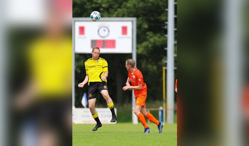 • FC Perkouw - Dongen (0-2).