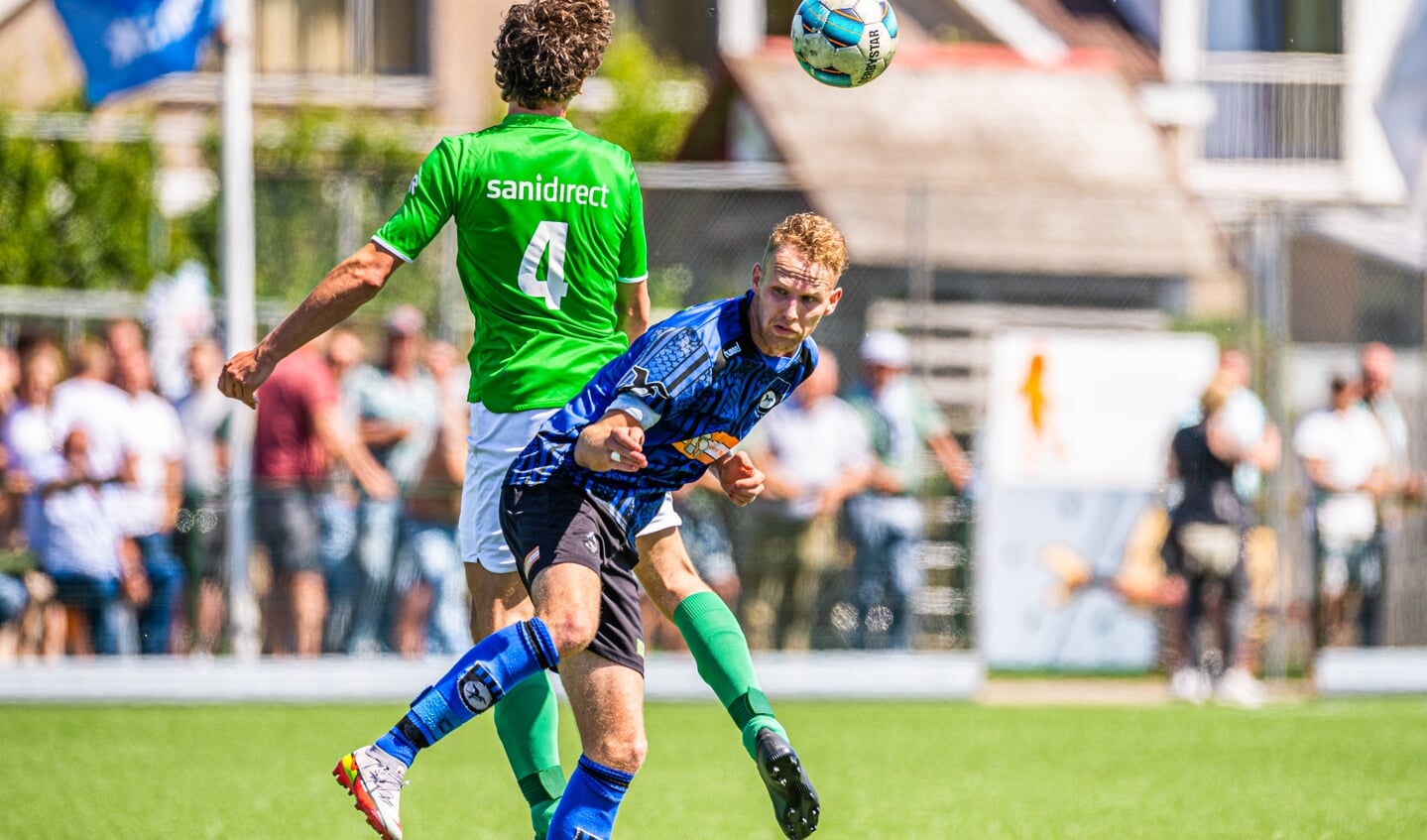 Bergambacht won zaterdagmiddag thuis met 3-0 van Zwammerdam. De drie doelpunten werden al in de eerste helft gemaakt.