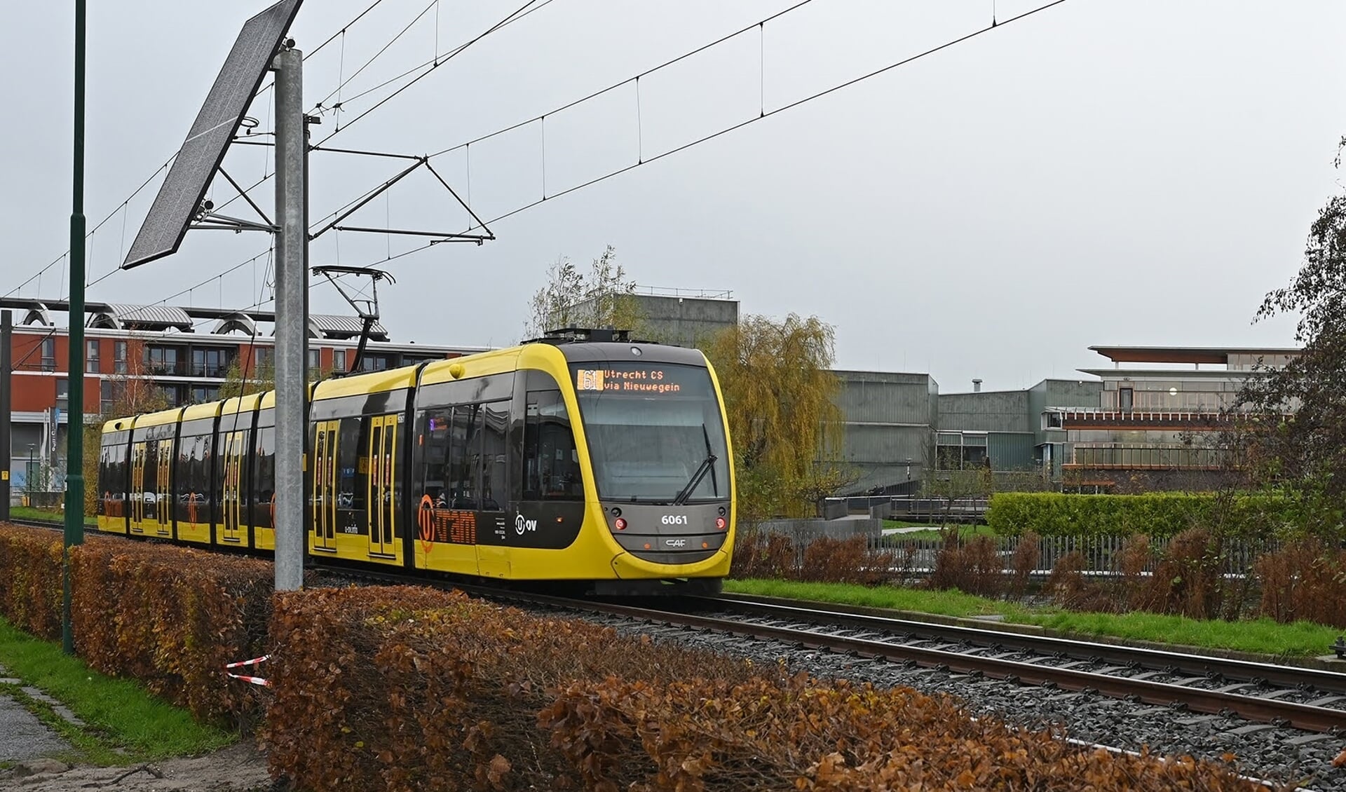 Tram bij smeerinstallatie in IJsselstein.