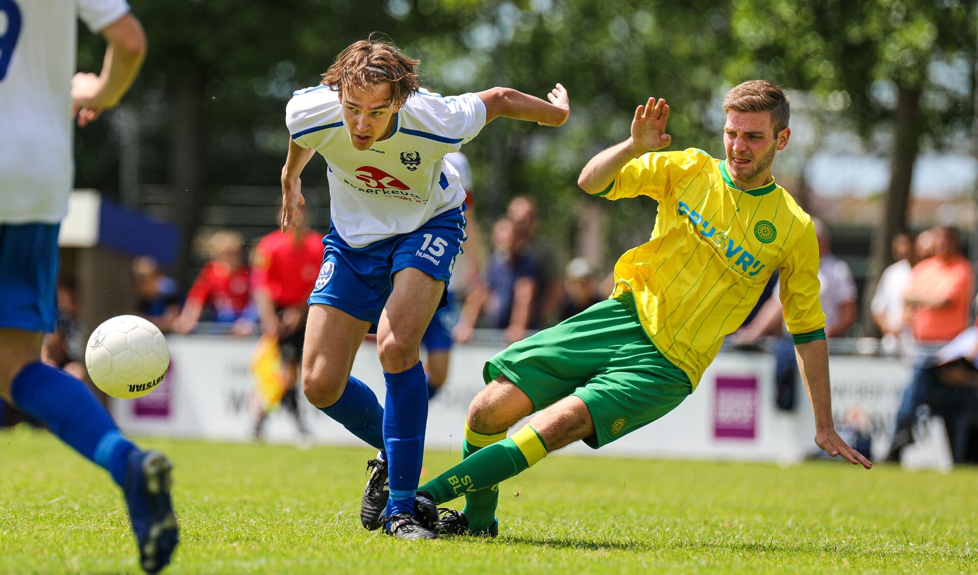 • Jordi van Mill in de nacompetitie van afgelopen seizoen in actie tegen BLC.