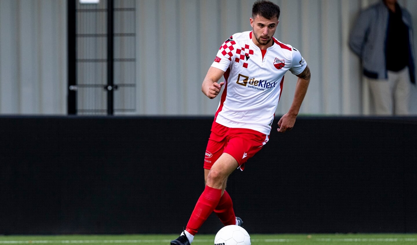 • Giovanni Büttner.