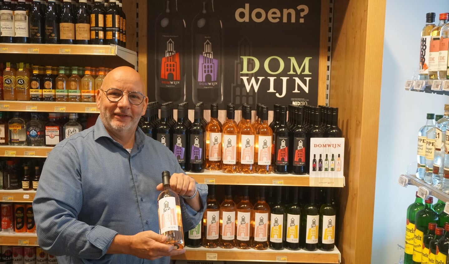 Christ van Loon: "Gek op Utrecht, dus we drinken Domwijn."