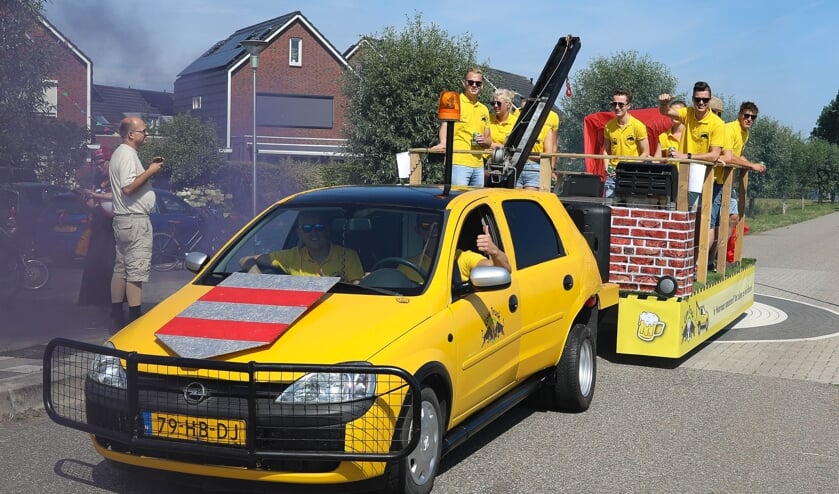 • Allegorische optocht in Noordeloos.