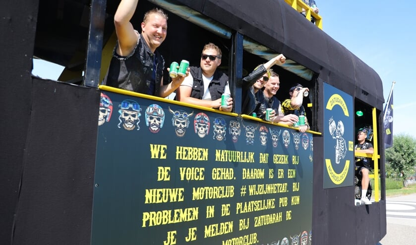 • Allegorische optocht in Noordeloos.